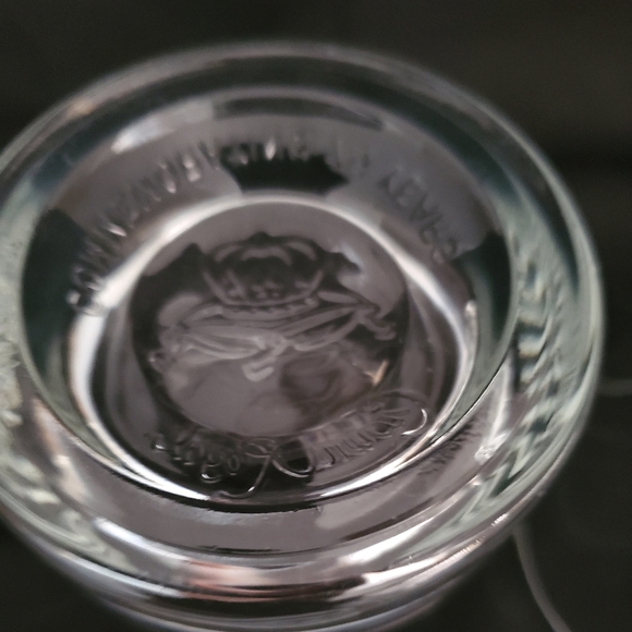 Pair of Embossed Bottom Crown Royal Rock Glasses - Picture 6 of 7